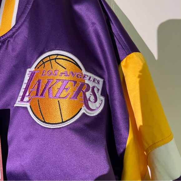 Iconic Purple and Gold Lakers Jacket - Heavyweight Satin - NWT - Size 2XL - Picture 6 of 14